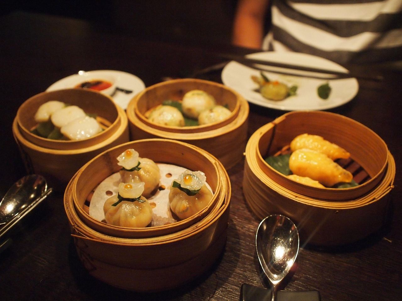 From Pubs to Dumpling Houses: Unique List of Restaurants in Ireland